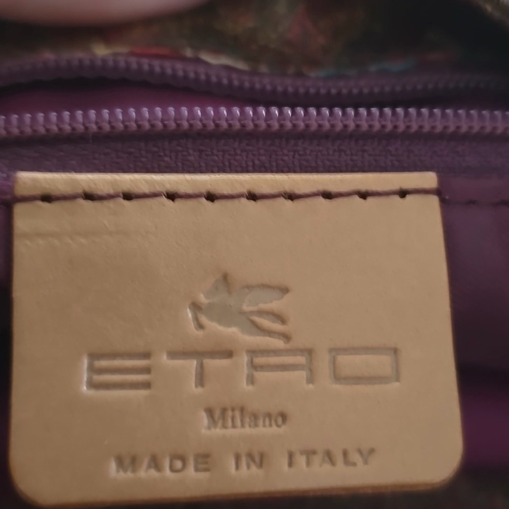 Etro Milano Gorgeous Hobo Style Handbag - Picture 4 of 13